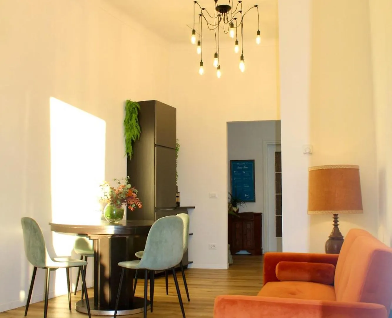 Linusa Home Sanremo 0*,  Italy